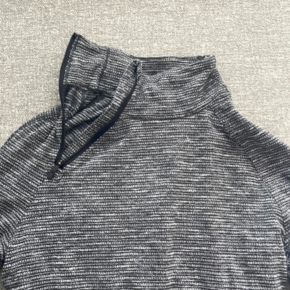 Lululemon long sleeve - Picture 2 of 3